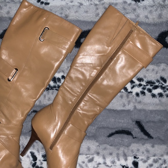 Gianni Bini Camel Leather Boots — 8.5 - Picture 8 of 16